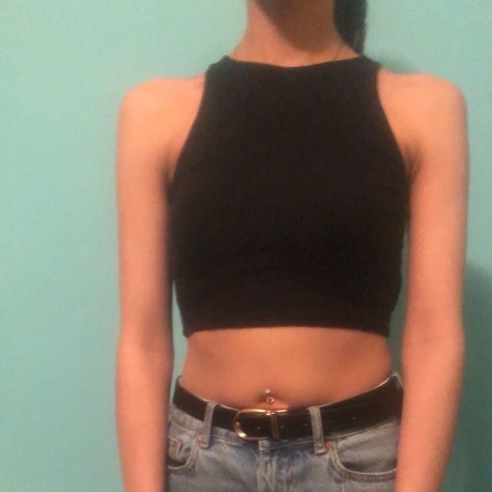 ✨american eagle high neck crop tank top